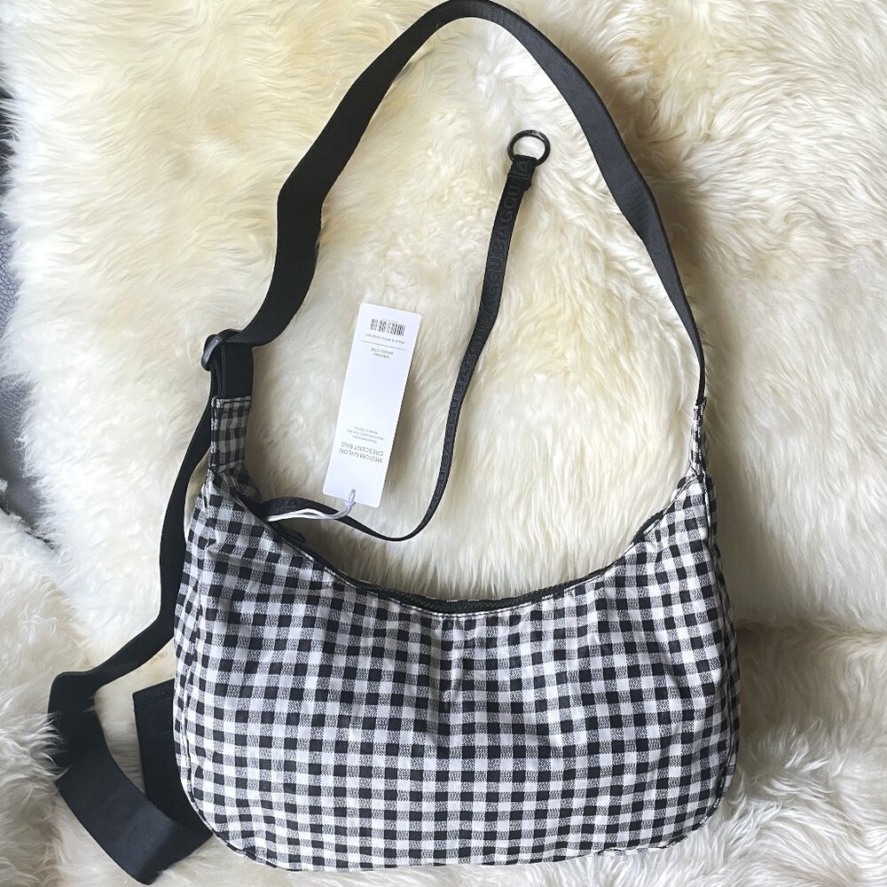 NWT Baggu Medium Crescent Bag - Black & White Gingham w/ Key Leash (2025 version - Picture 2 of 6